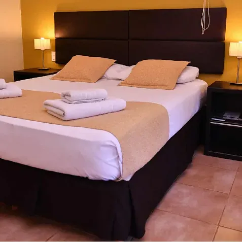 Economy quadruple room