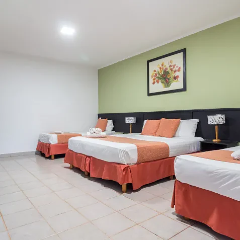 Habitación económica cuádruple